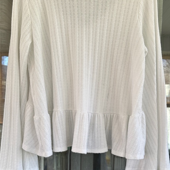 Altar’d State hi low V-Neck Ruffle Top - Picture 7 of 7